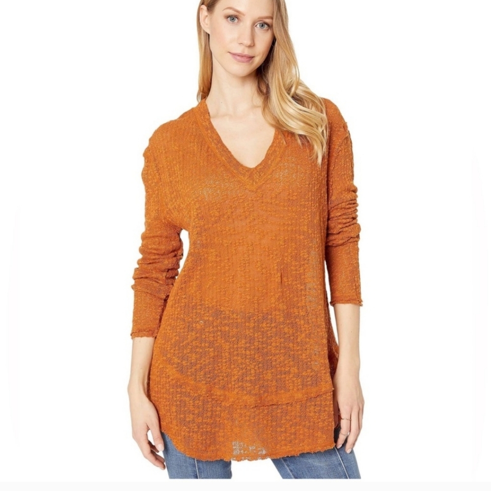 Free People Textured V-Neck Long Sleeve Tunic in Rust Orange
